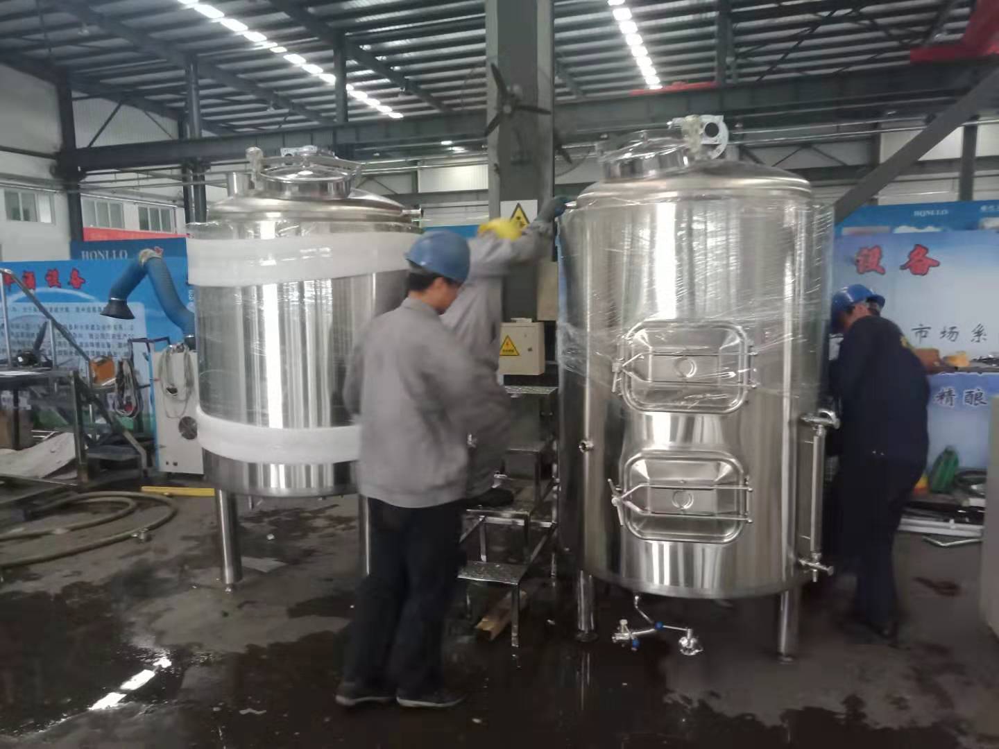 濟南豪魯啤酒設備發貨